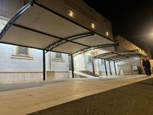 مظلات سيارات 