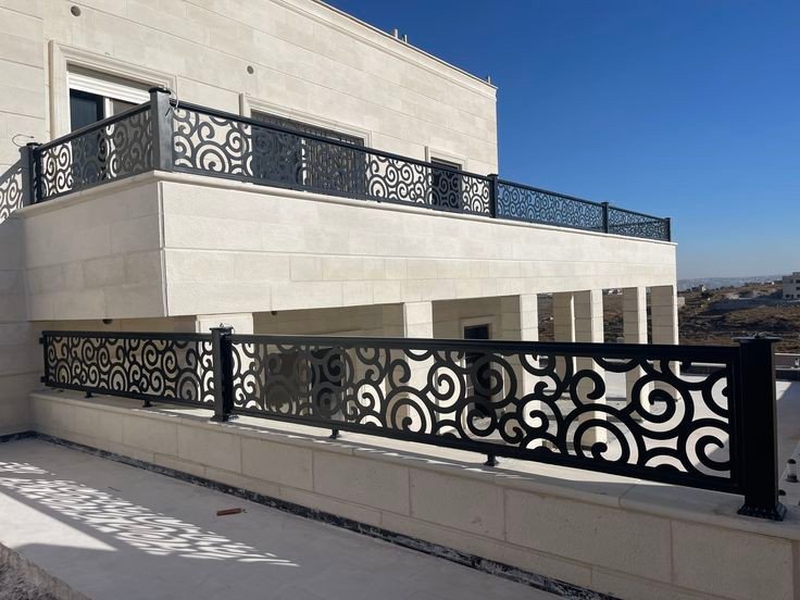 سواتر قص ليزر في الراض