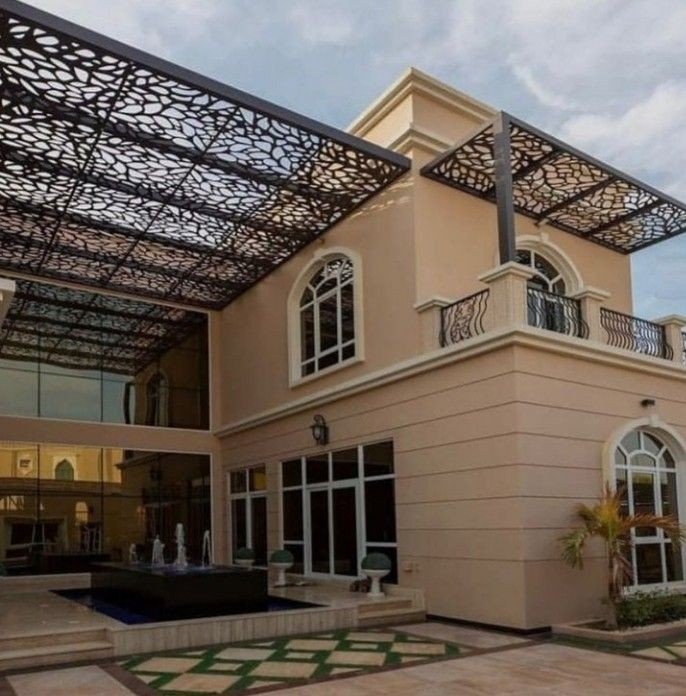 تركيب مظلات قص ليزر بأشكال هندسية فاخرة