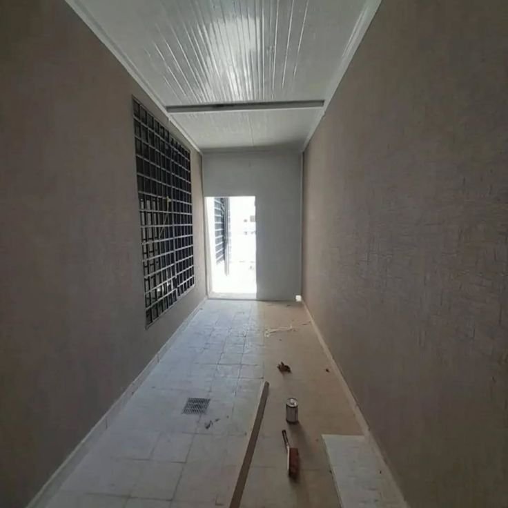 أسقف ساندوتش بانل معزولة للحرارة بالرياض.